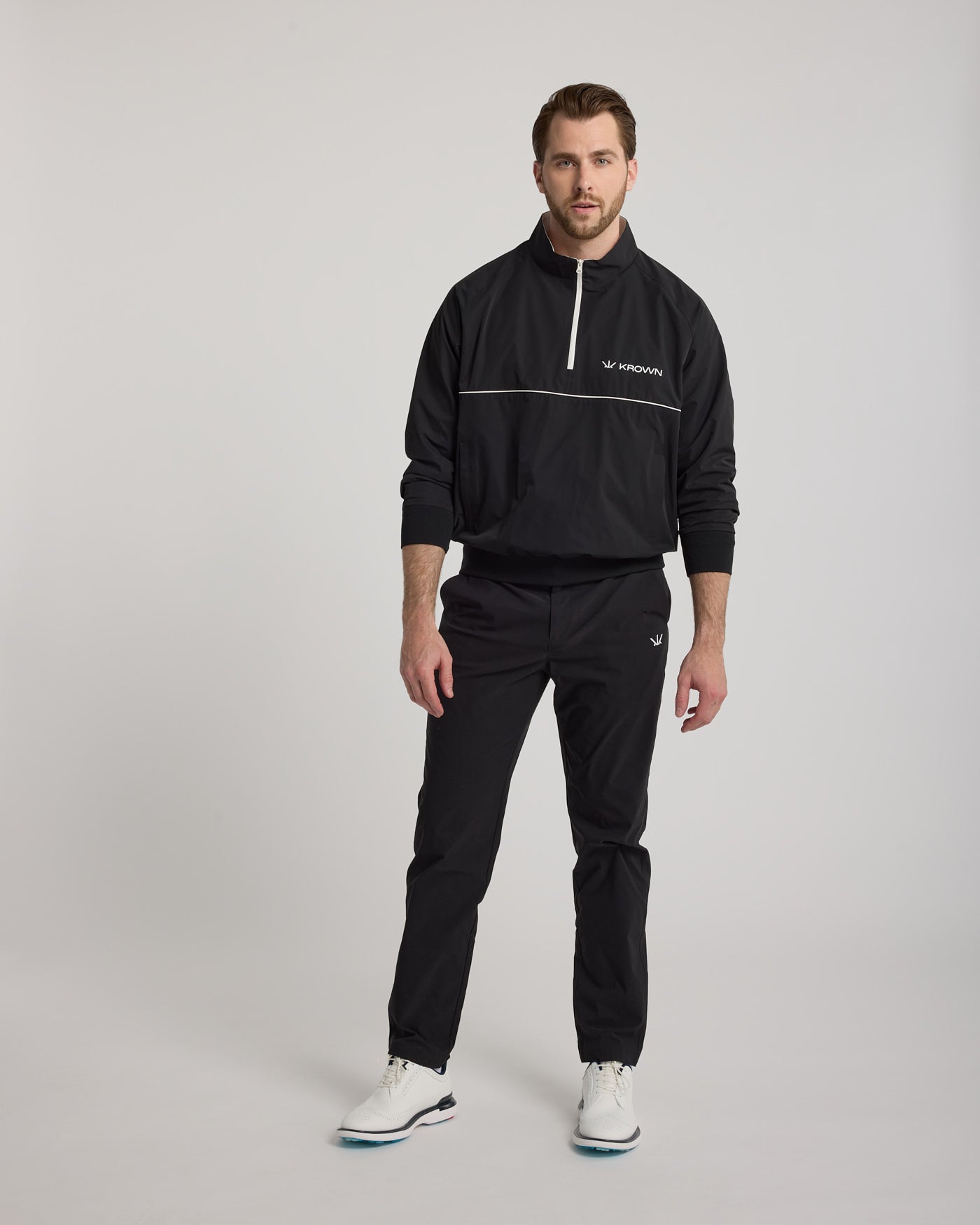 Coupe-vent Noah KROWN unisex coloris Noir - vue de face homme - veste golf légère unisex
