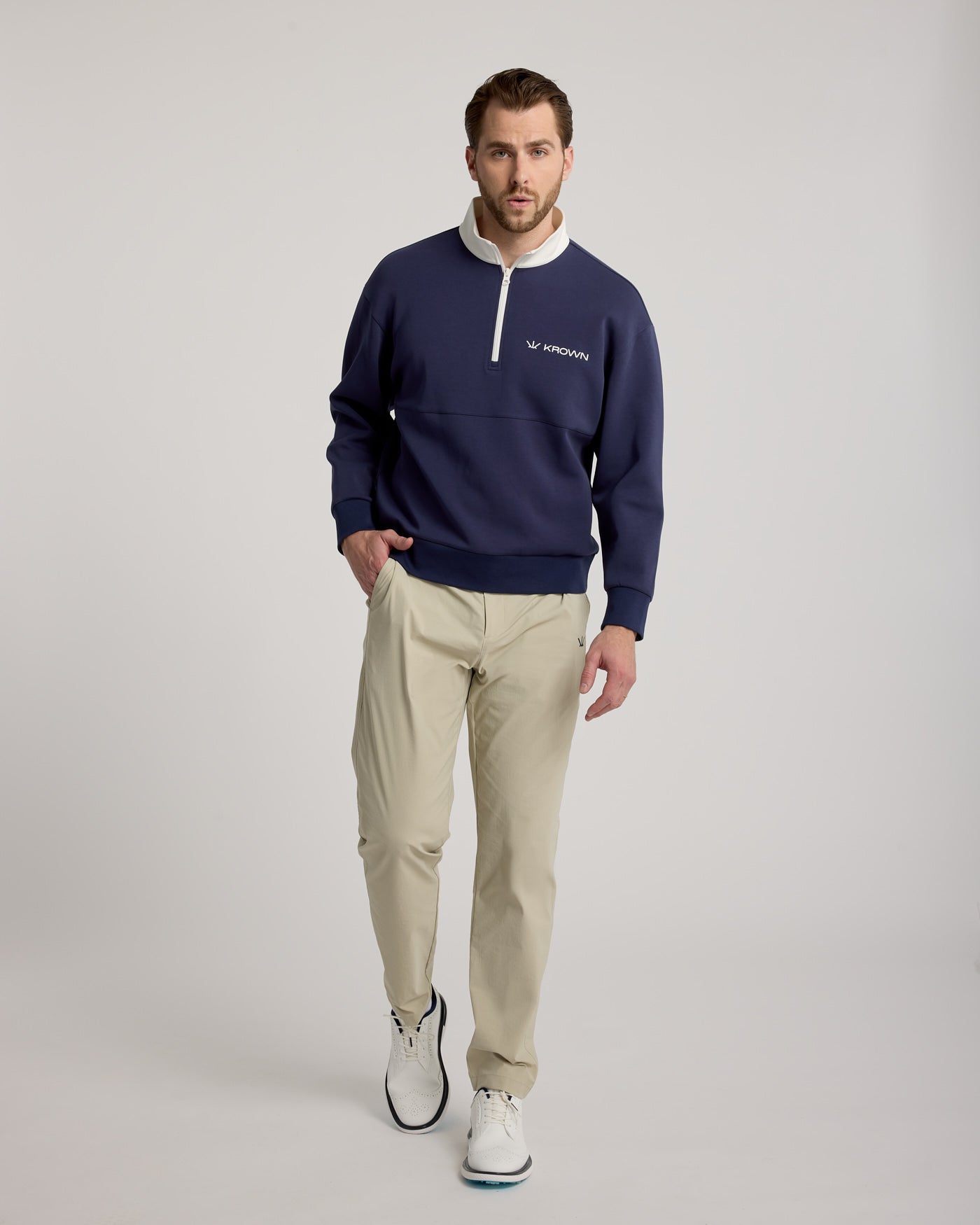 Hoodie Quarter Zip Homme KROWN coloris Marine - vue de face - vêtement de golf homme
